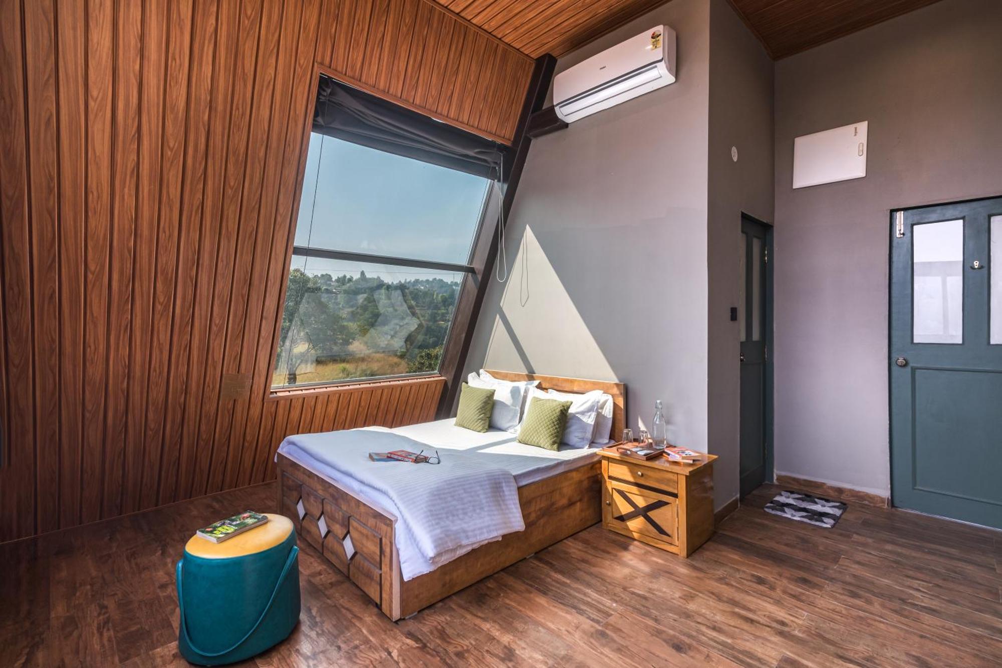 Saffronstays A Vantage, Panchgani - A Pyramid Shaped Unique Luxury Villa With Infinity Valley Views Luaran gambar